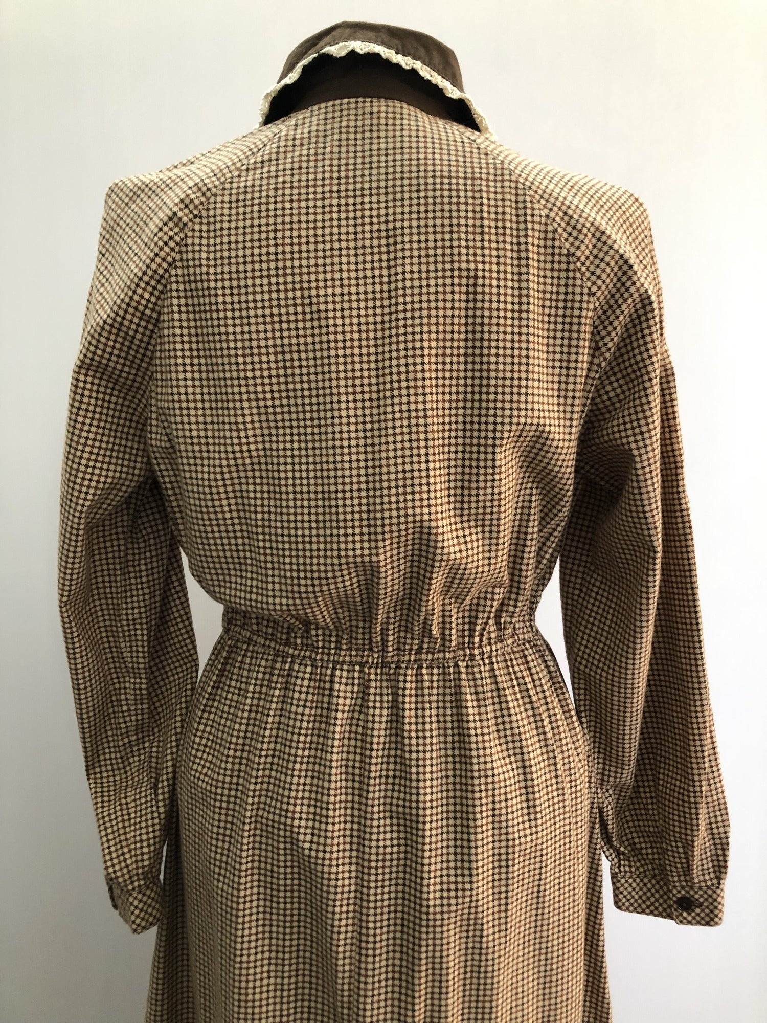 zip back  womens  winter  vintage  Victorian style  Victorian  Urban Village Vintage  sleeves  long sleeve  high neck  dogtooth  brown  70s  1970s  10