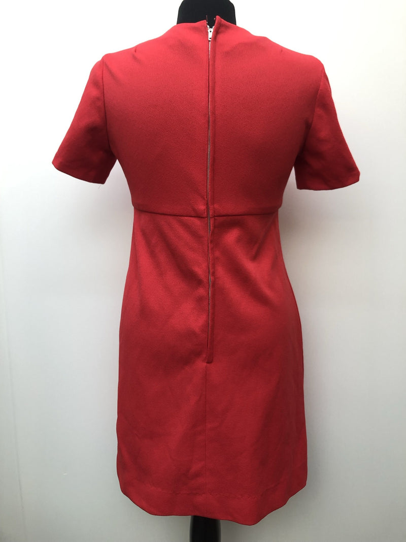 womens  vintage  Urban Village Vintage  urban village  split sleeve  pink  gold button  dress  button detail  8  60s  1960s