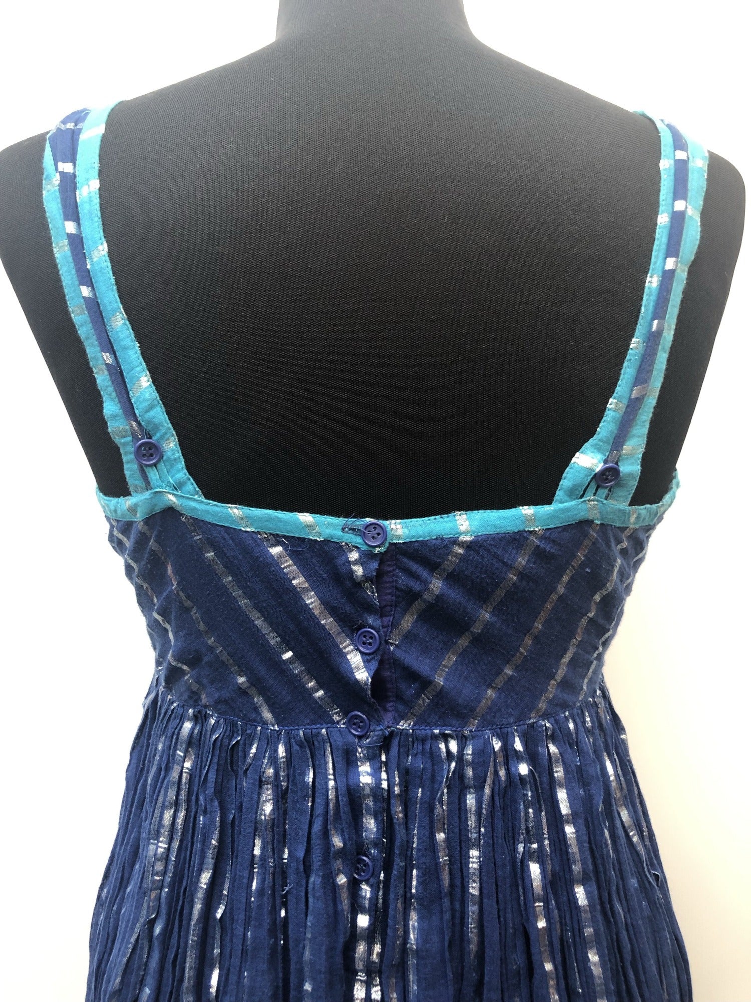 womens vintage v-neck Urban Village Vintage stripe dress silver stripe metallic stripe metallic Jasmine dress chevron stripe blue bandeau dress 8 70s 1970s