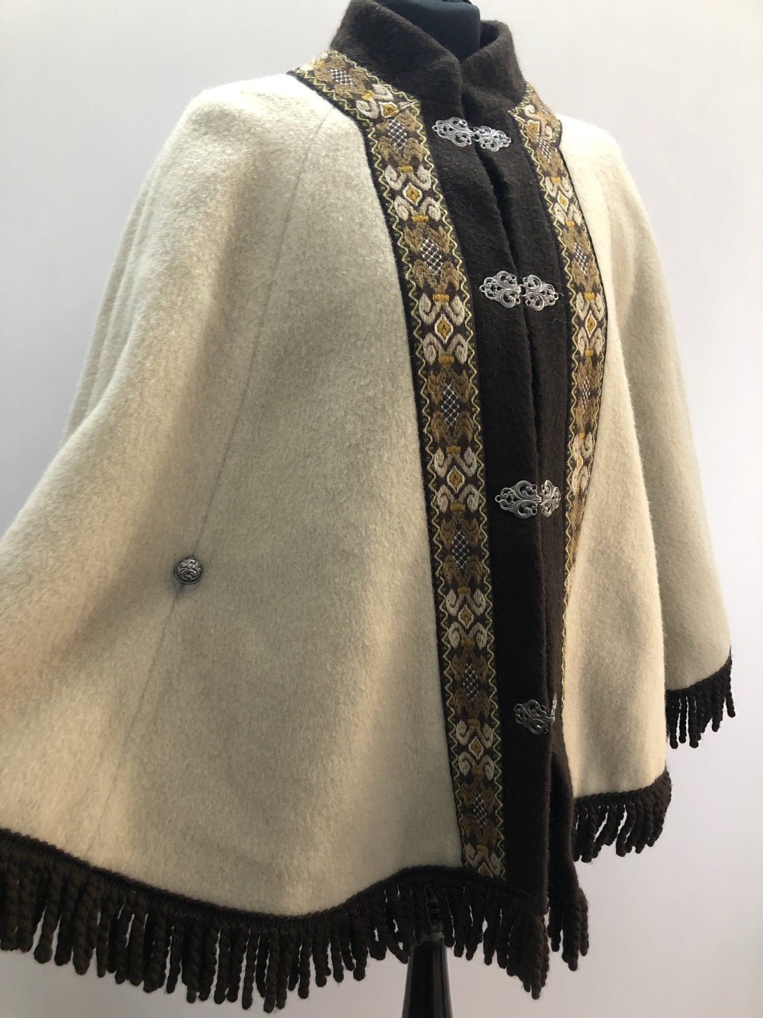 Wool Blend  wool  womens  vintage  Urban Village Vintage  urban village  stitch detailing  stitch detail  S  poncho  mens  knitwear  knitted  knit  Jacket  hippie  festival  cream  cape  boho  autumnal  autumn  70s  1970s