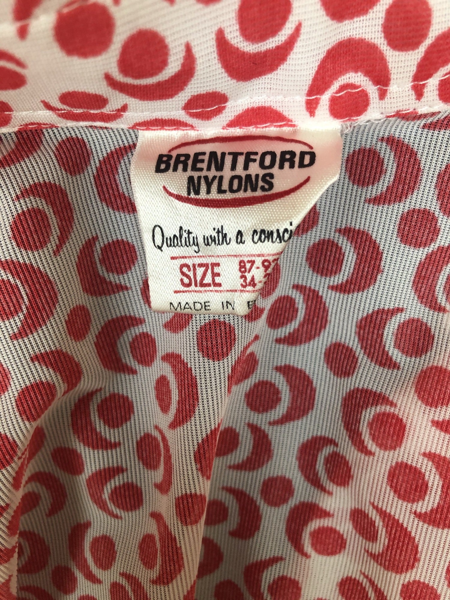 workwear  womens shirt  womens  white  waist belt  vintage  Urban Village Vintage  urban village  summer blouse  summer  sleeve  shirt sleeve  Red  long sleeves  long sleeve  dagger collar  crescent print  circle print  button  blouse  70s  1970s