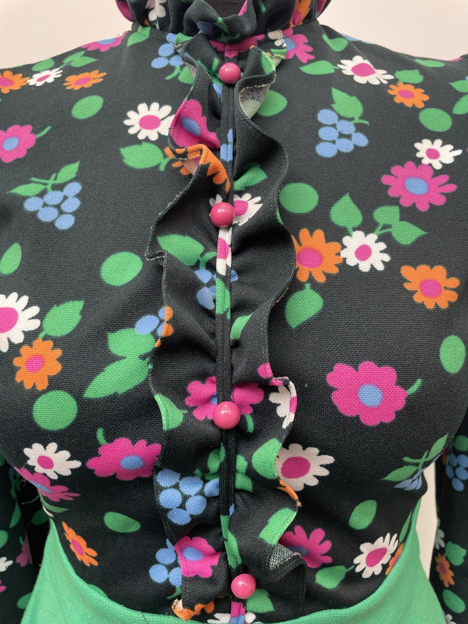 womens shirt  womens  vintage  Urban Village Vintage  urban village  summer dress  summer  ruffle  retro  MOD  midi dress  midi  long sleeves  Long sleeved top  long sleeve  high neck  Green  floral print  floral lining  floral dress  floral  dress  decorative buttons  Cotton  back zip  8  70s  60s  1970s  1960s