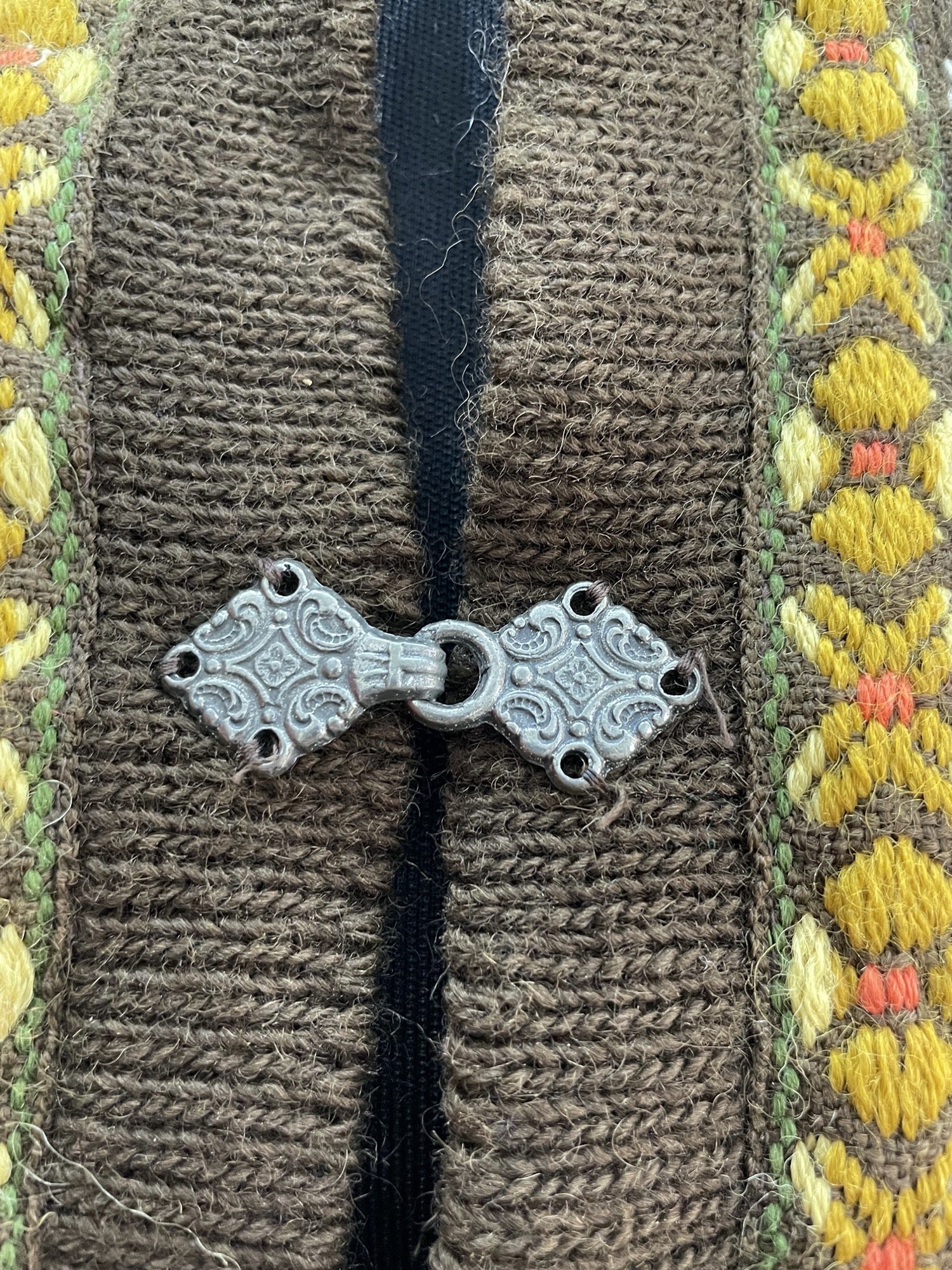 Wool Blend  wool  womens  winter  Welsh Woollens  Welsh Woolens  Welsh Wool Shop  welsh wool  vintage  Urban Village Vintage  urban village  patterned  pattern  long sleeve  light knitwear  light knit  knitwear  knitted  knit  hook fastening  hook and eye  ganm sporty  elasticated  cardigan  cardi  brown  autumnal  autumn  100% Wool  10