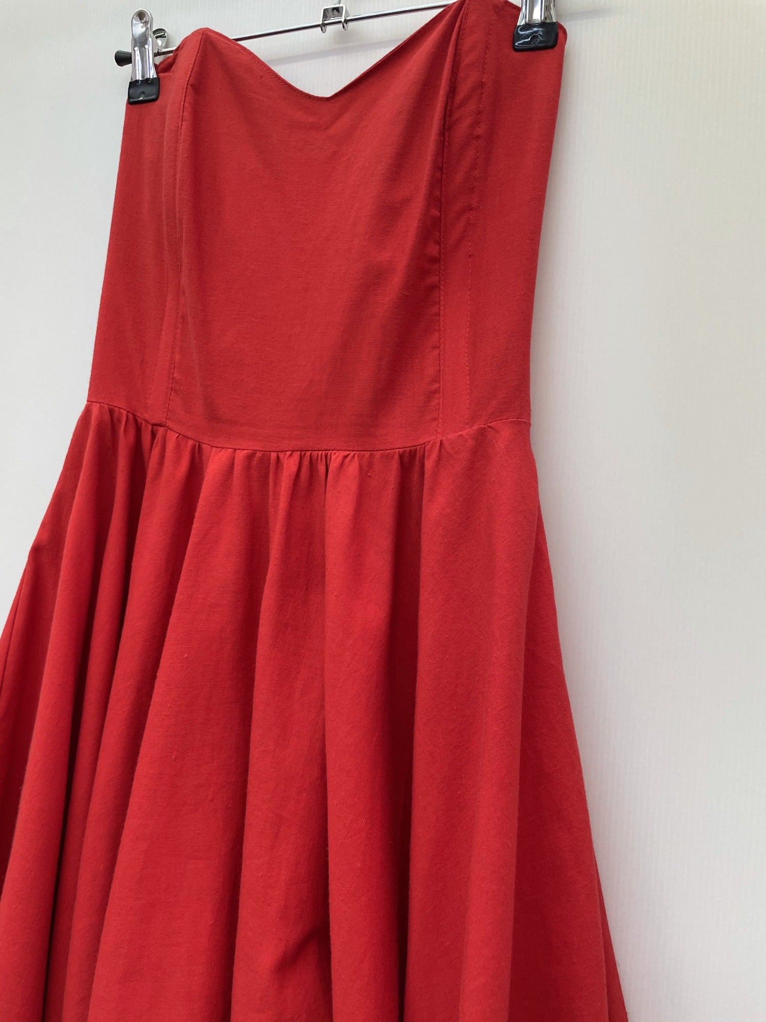 womens  vintage  Urban Village Vintage  urban village  summer dress  summer  straps  retro  Red  full lenth  full length  full circle  evening dress  elasticated  dress  Cotton  chelsea girl  70s  70  4/6  4  1970s