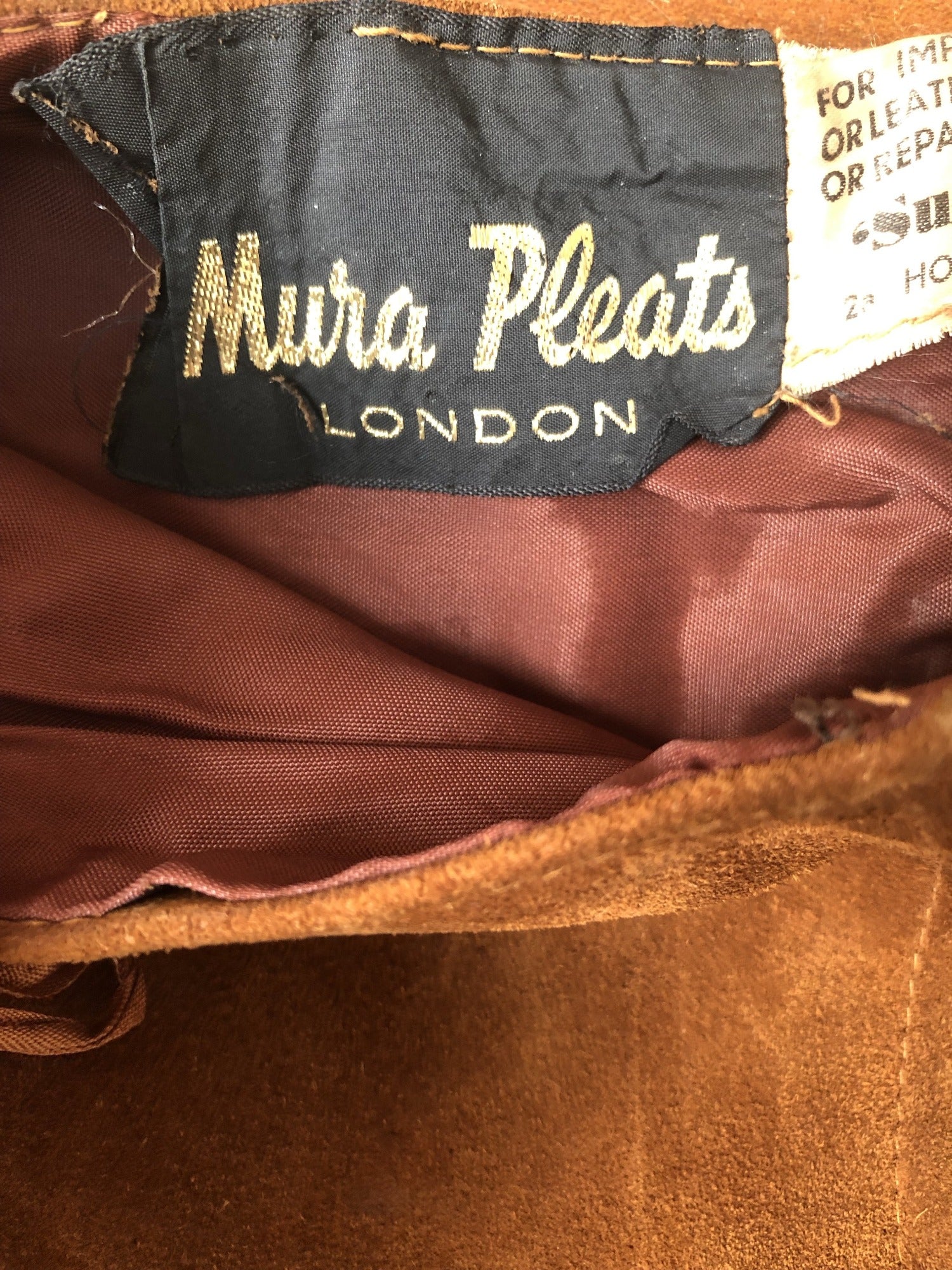 zip  womens  western  vintage  Urban Village Vintage  urban village  suede fringing  suede  Skirts  skirt  navajo  mini skirt  hippy  hippie  fringing  fringed  fringe  Festival  brown  boho  bohemian  beading  70s  6  1970s