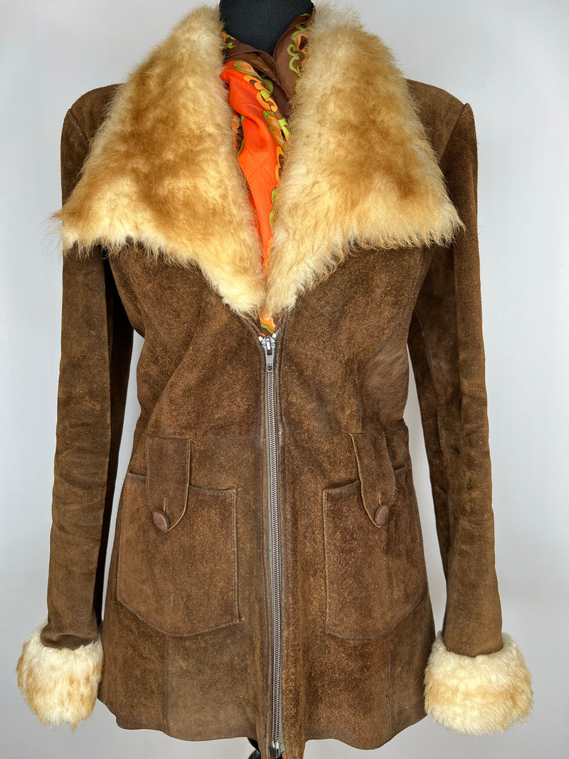zip front  zip  womens  vintage  Urban Village Vintage  urban village  Suede Jacket  Suede  sheepskin collar  Sheepskin  pockets  long sleeve  Jacket  hippy  hippie  Deybridge Wells  dark brown  coat  brown  70s  1970s  10