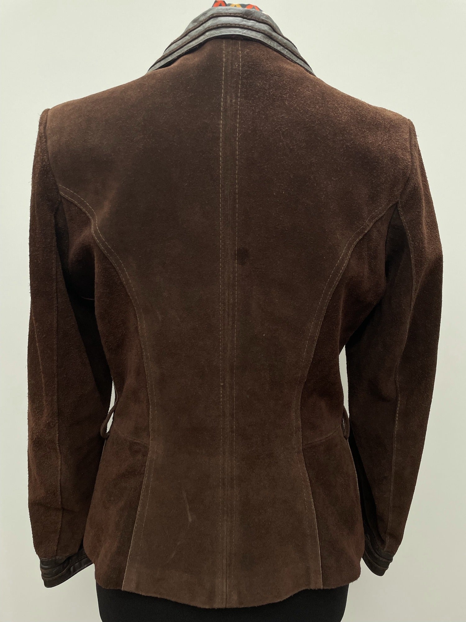 womens  vintage  Urban Village Vintage  urban village  Suede Jacket  Suede  stitch detailing  stitch detail  soft leather  long sleeve  lining  Leather  highway  dress  collar  brown leather  brown  blazer jacket  Blazer  big collar  70s  1970s  12