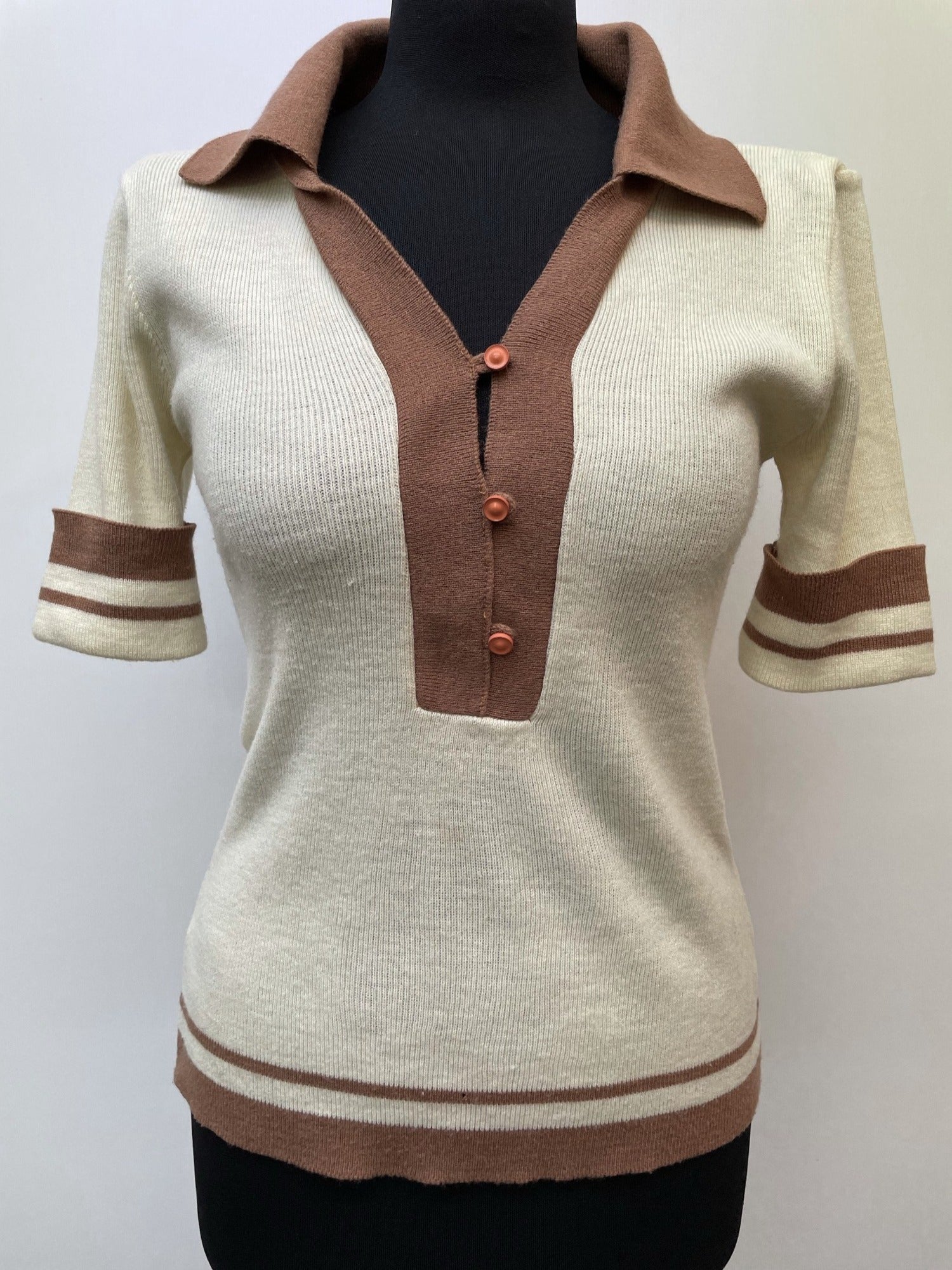 womens  white  vintage  Urban Village Vintage  urban village  top  Stripes  striped  stripe  retro  polo top  polo  light knitwear  light knit  knitwear  knitted  knit  fine knit  duke  collared  collar  button front  button  brown  big collar  70s  1970s  10
