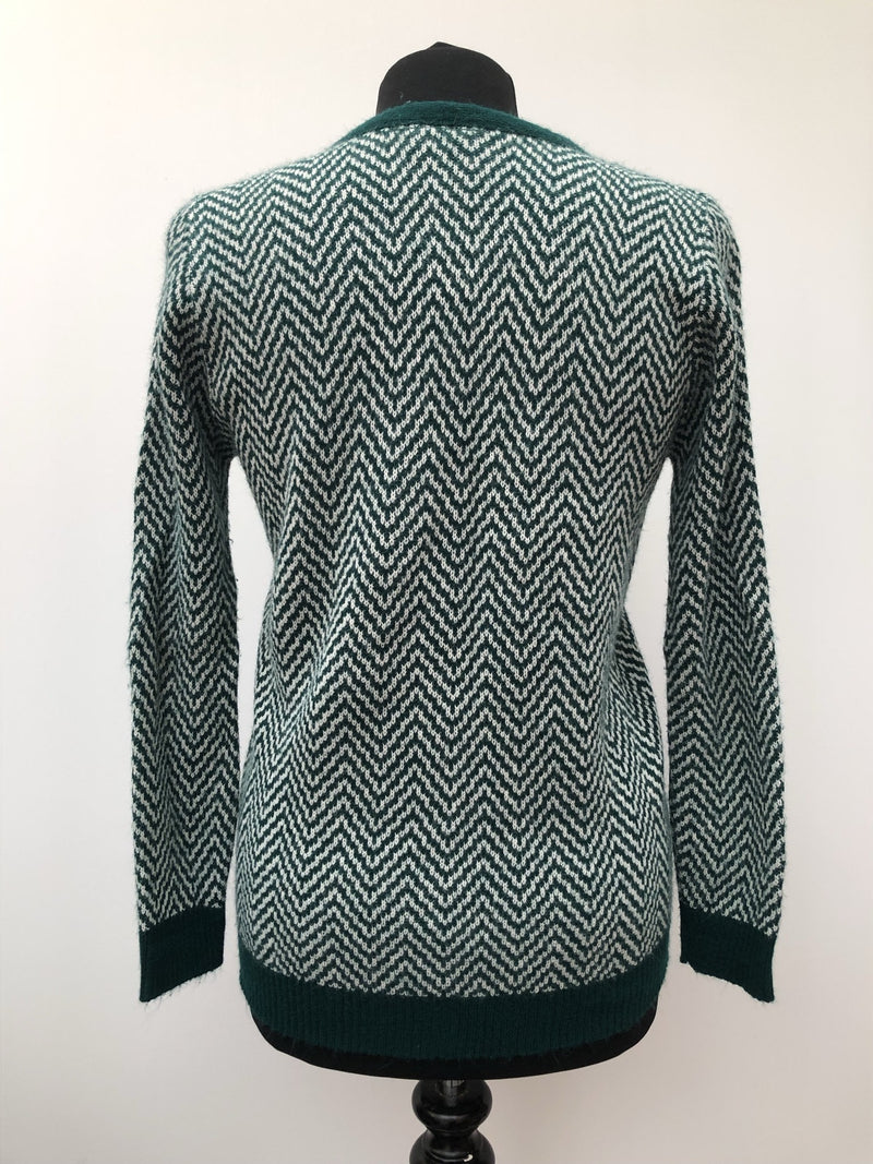 womens  vintage  Urban Village Vintage  Queen Casuals  Lightweight Knit  light knit  knitwear  knitted  knit  green  chevrons  chevron stripes  chevron stripe  chevron  cardigan  70s  70  1970s  12