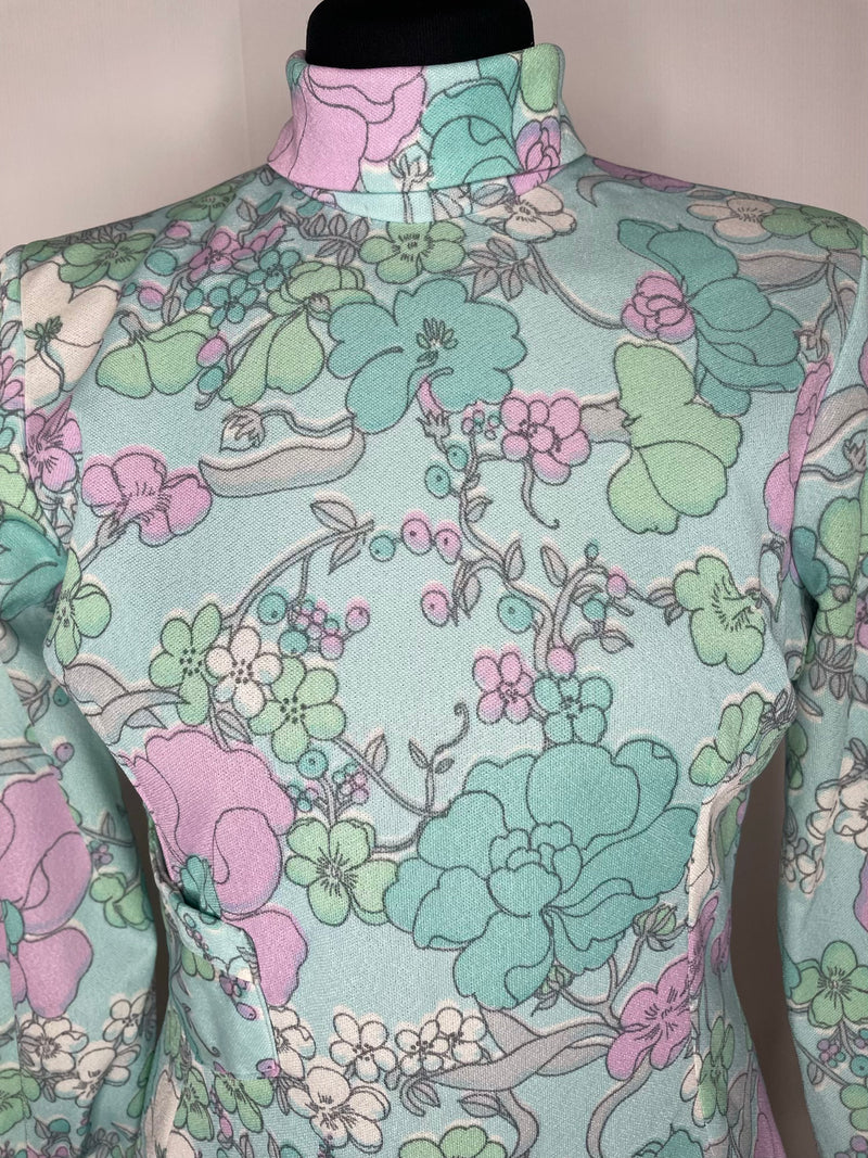 true vintage  zip back  womens  vintage  Urban Village Vintage  short dress  scooter dress  scooter  roll neck  pocket detail  pocket  pink  modette  MOD  mini dress  micro mini  long sleeve  Light Blue  Green  dress  Blue  60s  1960s  10