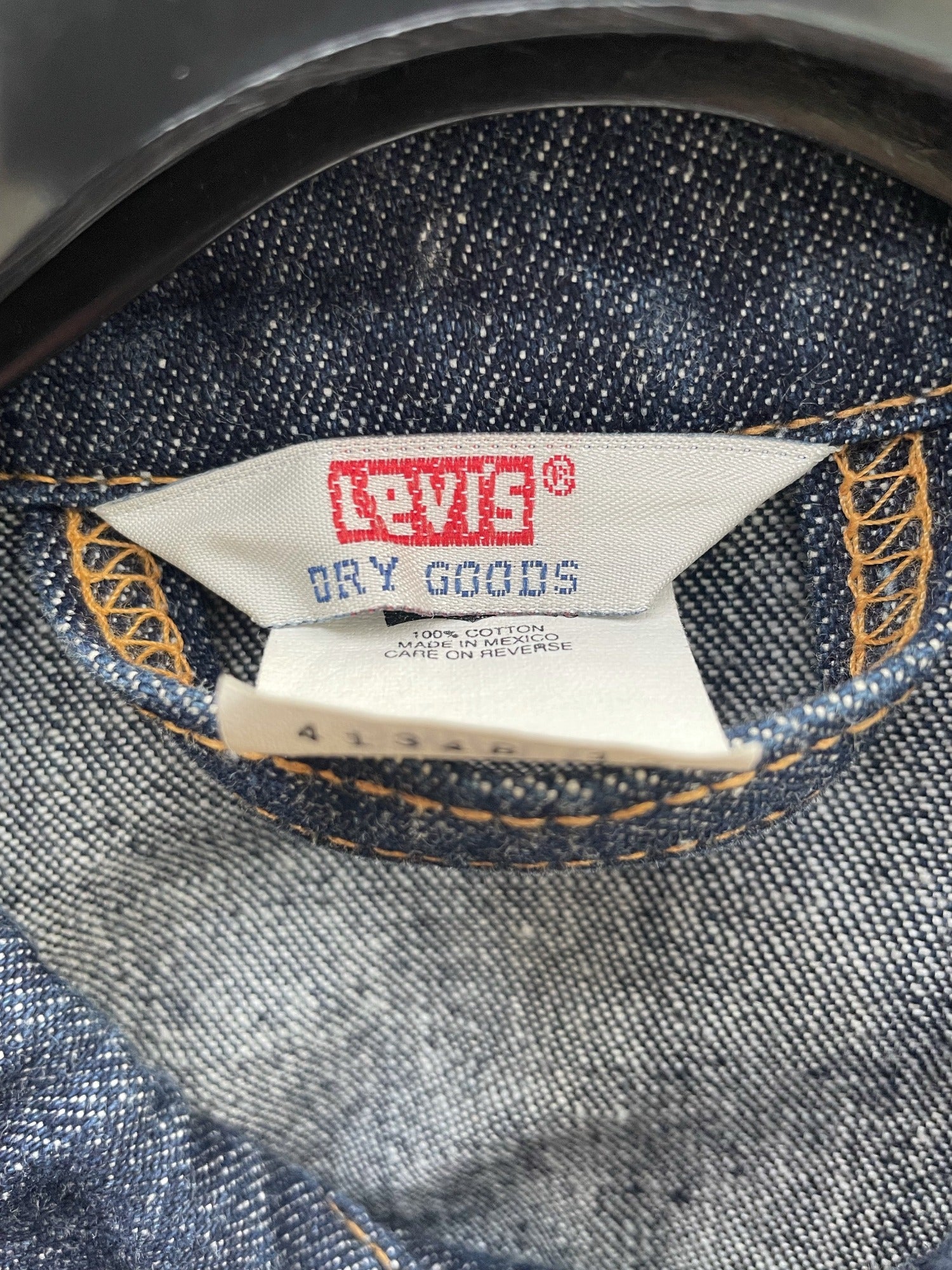 vintage  Urban Village Vintage  urban village  stitch detailing  stitch detail  S  pockets  Navy Jacket  Navy  mens  levis strauss  levis  levi strauss  levi  front pockets  denim style  Denim jacket  denim  collared  collar  chest pockets  brown stitch  70s  1970s