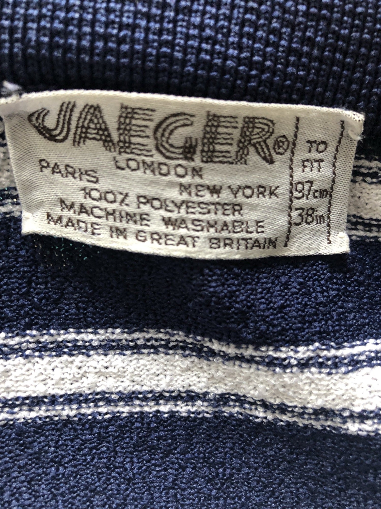 womens top  womens  white  vintage  V-Neck  Urban Village Vintage  urban village  tops  top  light knitwear  knitwear  jaeger  collar  blue  70s  70  1970s  14