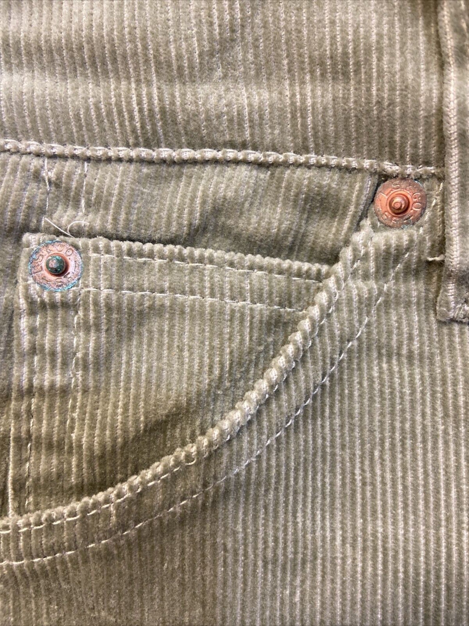 zip  womens  white tab  W24 L35  W24  vintage levis  vintage  Urban Village Vintage  urban village  trousers  retro  pockets  New old stock  MOD  levis strauss  levis  L35  Khaki  green  deadstock  corduroy  corded  cord  Big E  70s  70  1970s levis  1970