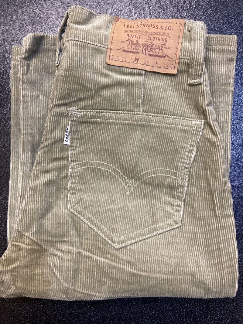 zip  womens  white tab  W24 L35  W24  vintage levis  vintage  Urban Village Vintage  urban village  trousers  retro  pockets  New old stock  MOD  levis strauss  levis  L35  Khaki  green  deadstock  corduroy  corded  cord  Big E  70s  70  1970s levis  1970