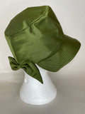 1960s Green Peaked Cloche Hat with Bow Detail - Small