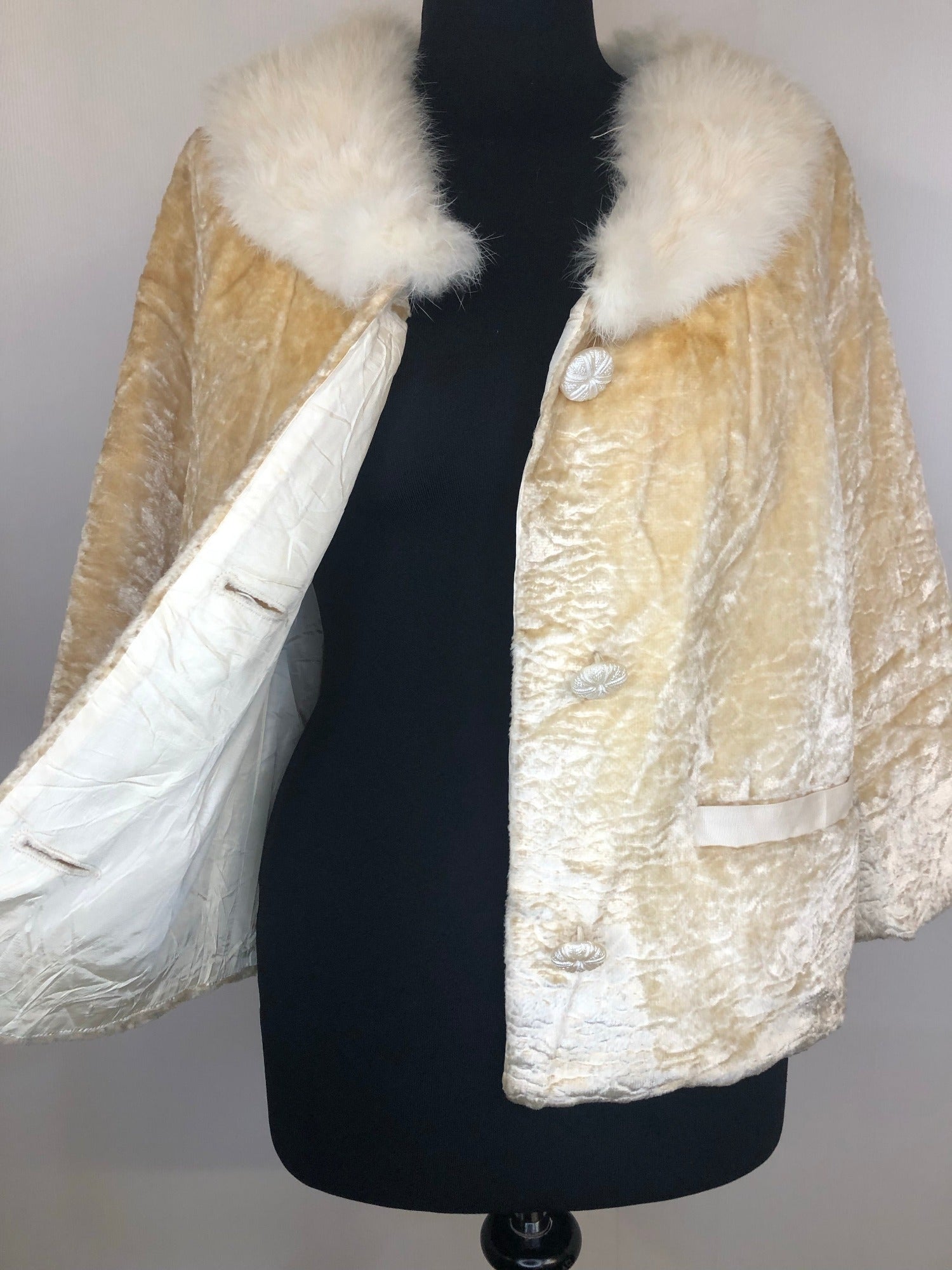 1960s Blonde Faux Astrakhan Fur Collar Jacket Size UK 16