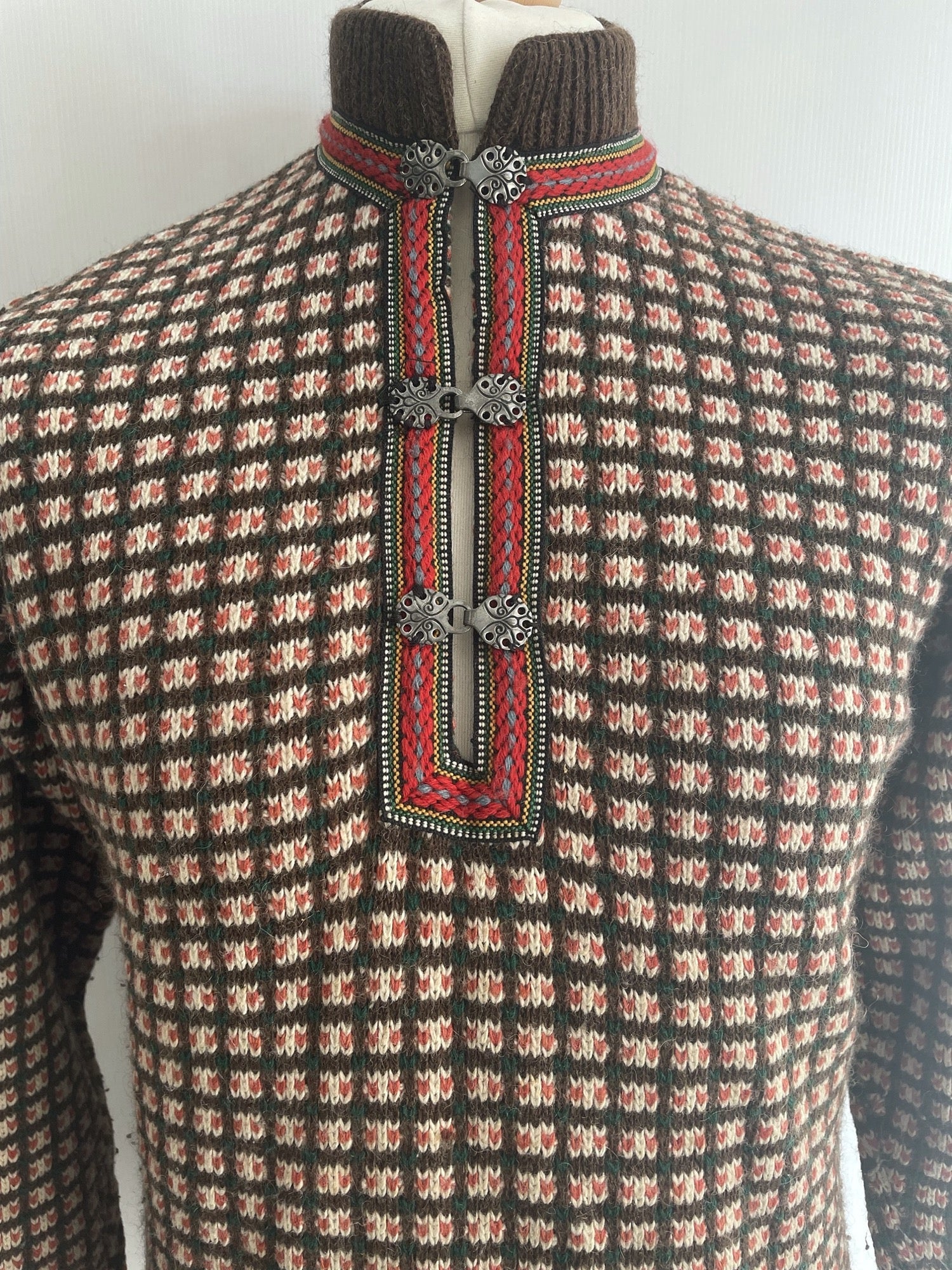 vintage  Urban Village Vintage  urban village  square pattern  roll neck  patterned  pattern  mens  M  long sleeves  Long sleeved top  long sleeved  long sleeve  knitwear  knitted  knit  hook and eye  high neck  heavyweight  ethnic print  ethnic  elasticated  cuffs