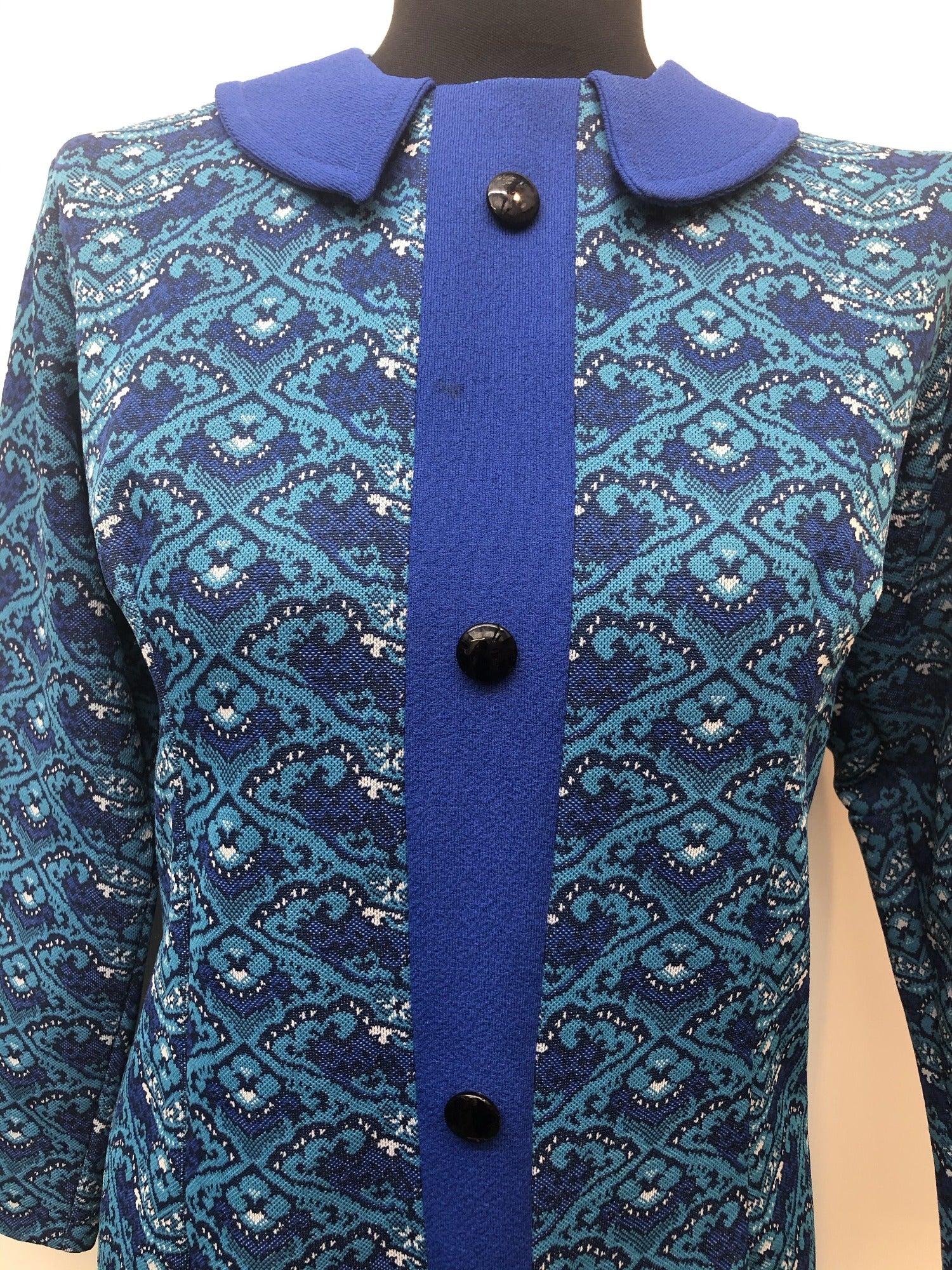 womens  vintage  Urban Village Vintage  retro  patterned  dress  collar  button front  blue  60s  1960s  14