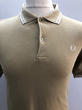 winter  vintage  Urban Village Vintage  urban village  short sleeved  short sleeve  S  MOD  mens  Logo design  logo  Fred Perry  fred  embroidered logo  cotton pique  Cotton  button  brown  beige