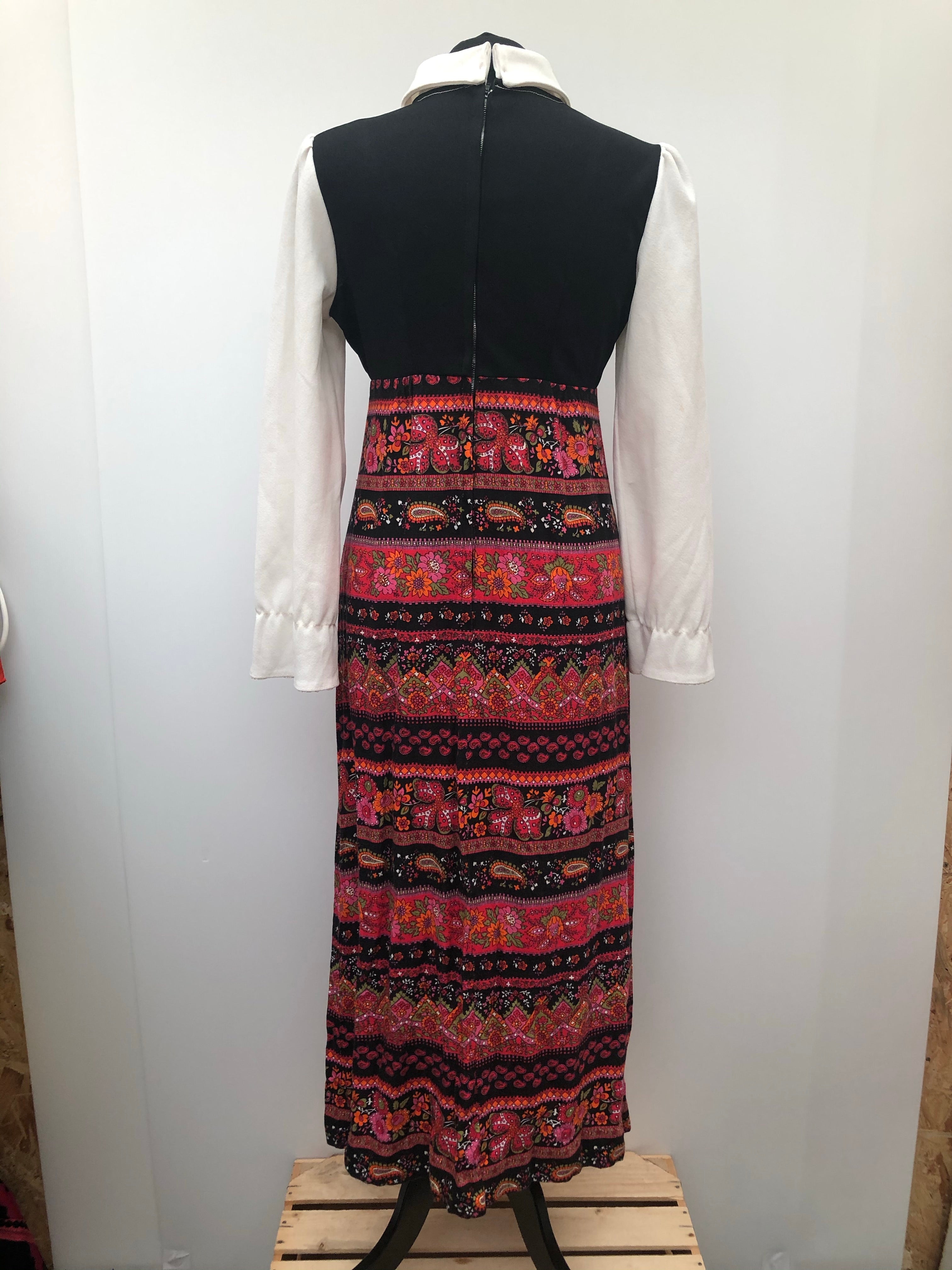 1960s / 1970s Collared and Floral Patterned Maxi Dress - Size 12