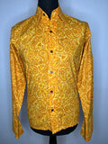 Vintage 1960s Dagger Collar Paisley Print Cufflink Shirt in Yellow - Size S