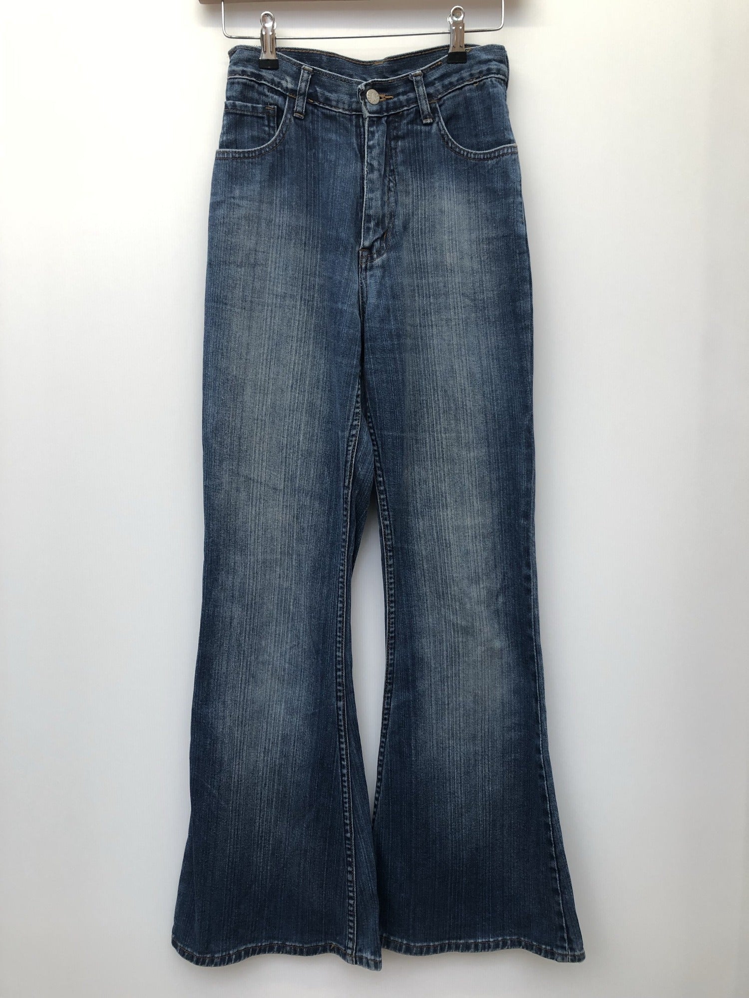 womens  W24  vintage  Urban Village Vintage  urban village  straight cut  retro  red tab  pockets  L32  jeans  jean  high waisted  flares  denim  Cotton  blue  70s  70  6  1970s