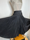 womens  vintage  Urban Village Vintage  taffeta  skirt  side zip  rockabilly  rock n roll  Provawear  Full Skirt  diamante detail  black skirt  black  6  50s  50  1950s