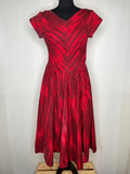 Vintage 1950s Short Sleeved V-Neck Print Dress in Red - Size UK 10