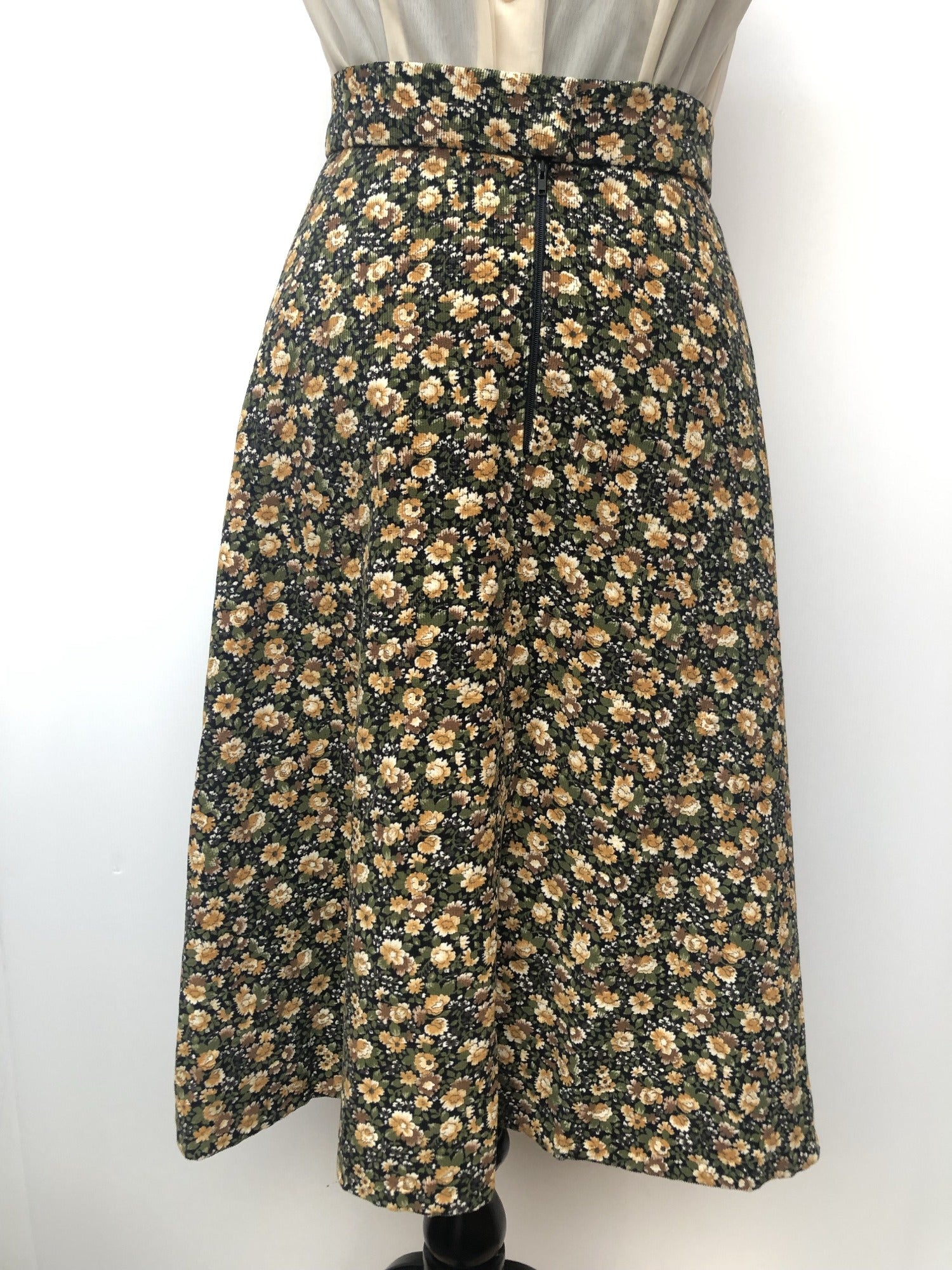 yellow  womens  vintage  Urban Village Vintage  urban village  Skirts  skirt  multi  high waisted  floral  corduroy  black  70s  1970s  10
