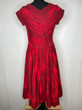 10  womens  vintage  v-neck dress  V-Neck  V front  urban village  red  print dress  ocassion  fitted waist  evening  dress  cocktail  christmas  50s  1950s