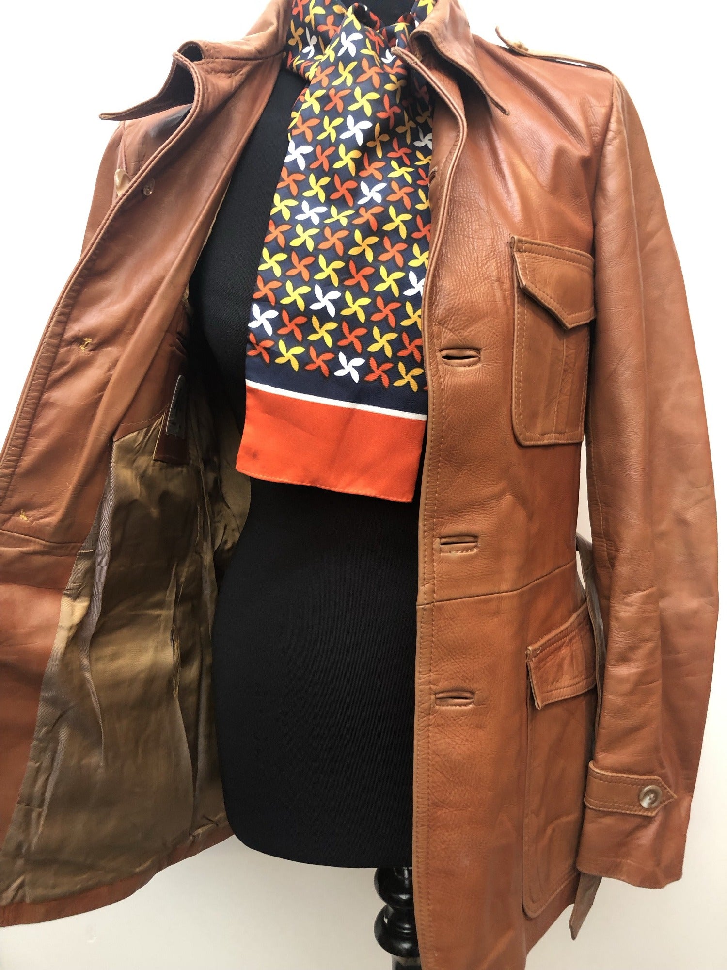 womens  waist belt  vintage  Urban Village Vintage  tan  safari style  Safari jacket  safari  Leather Jacket  Leather  brown  Artex  70s  1970s  10