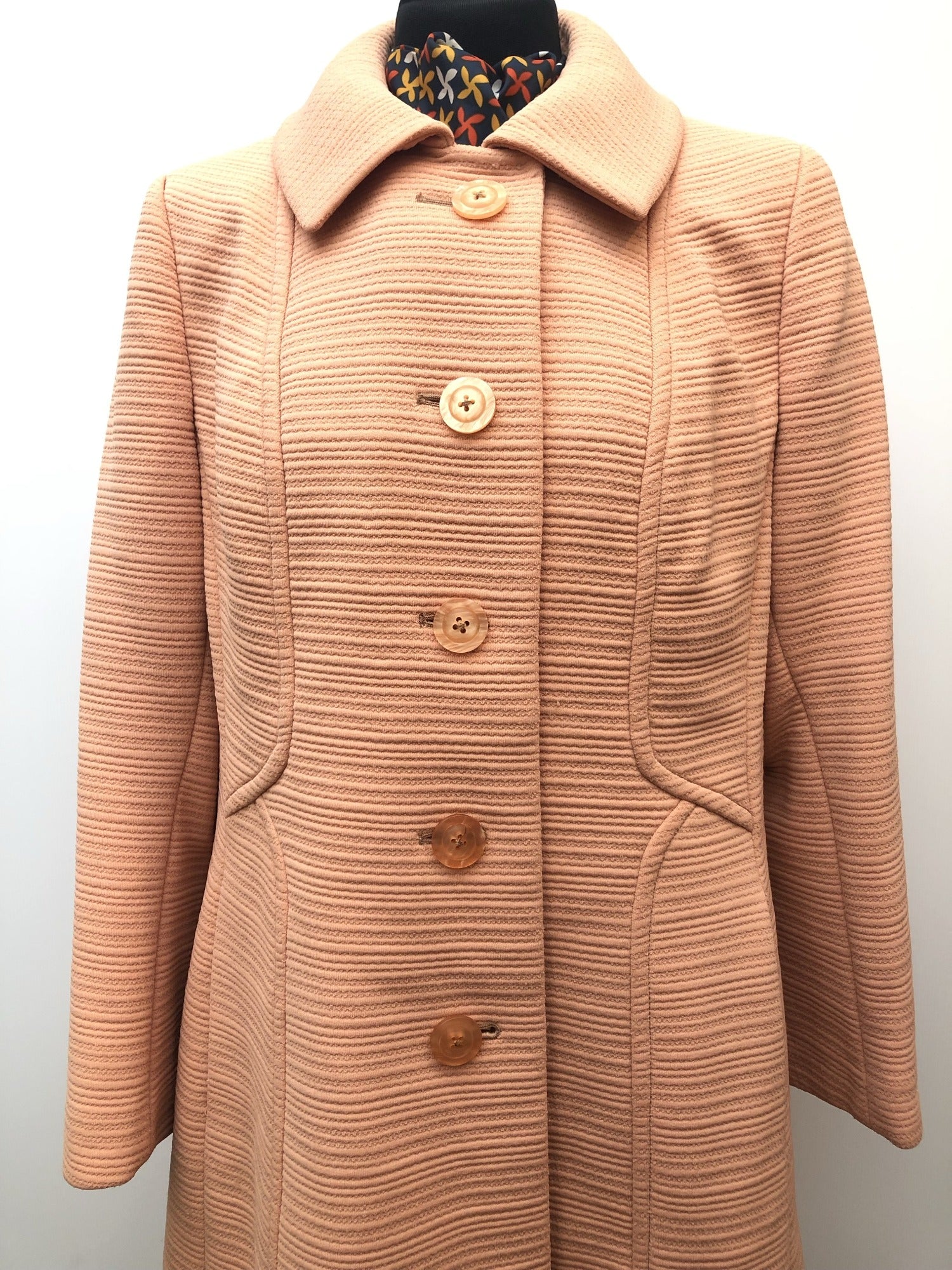 1960s Lightweight Long Coat in Peach Size 16 16