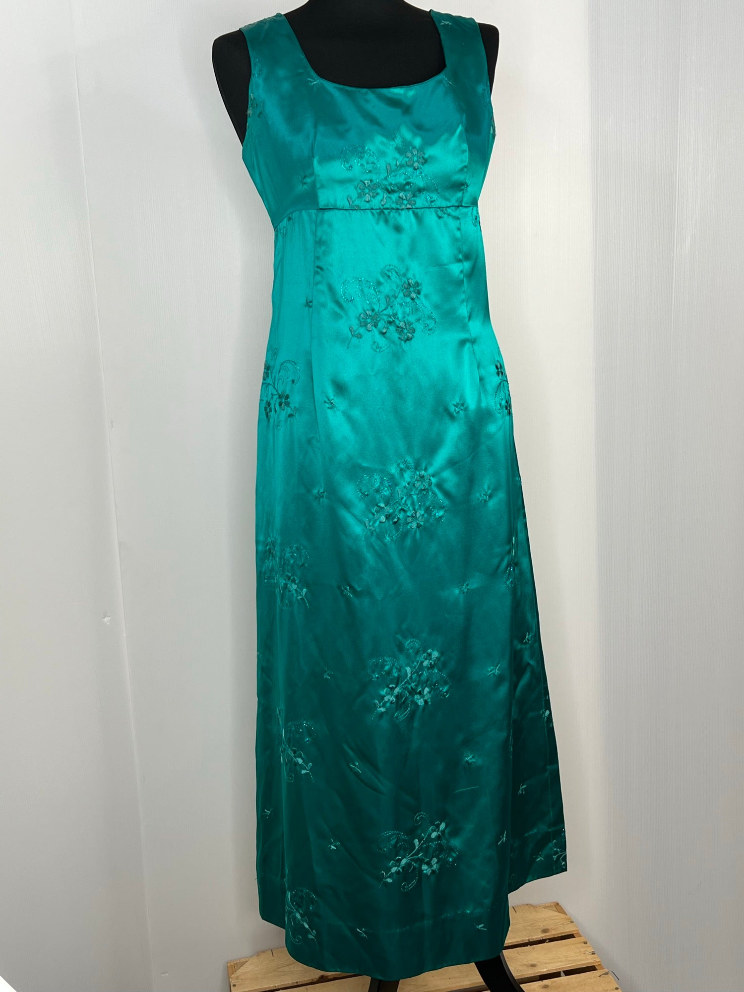 womens  vintage  Turquoise  retro  party season  party dress  oriental  occasion  maxi dress  Green  floral embroidered  evening dress  evening  dress  cocktail  christmassy  christmas  60s  1960s  16