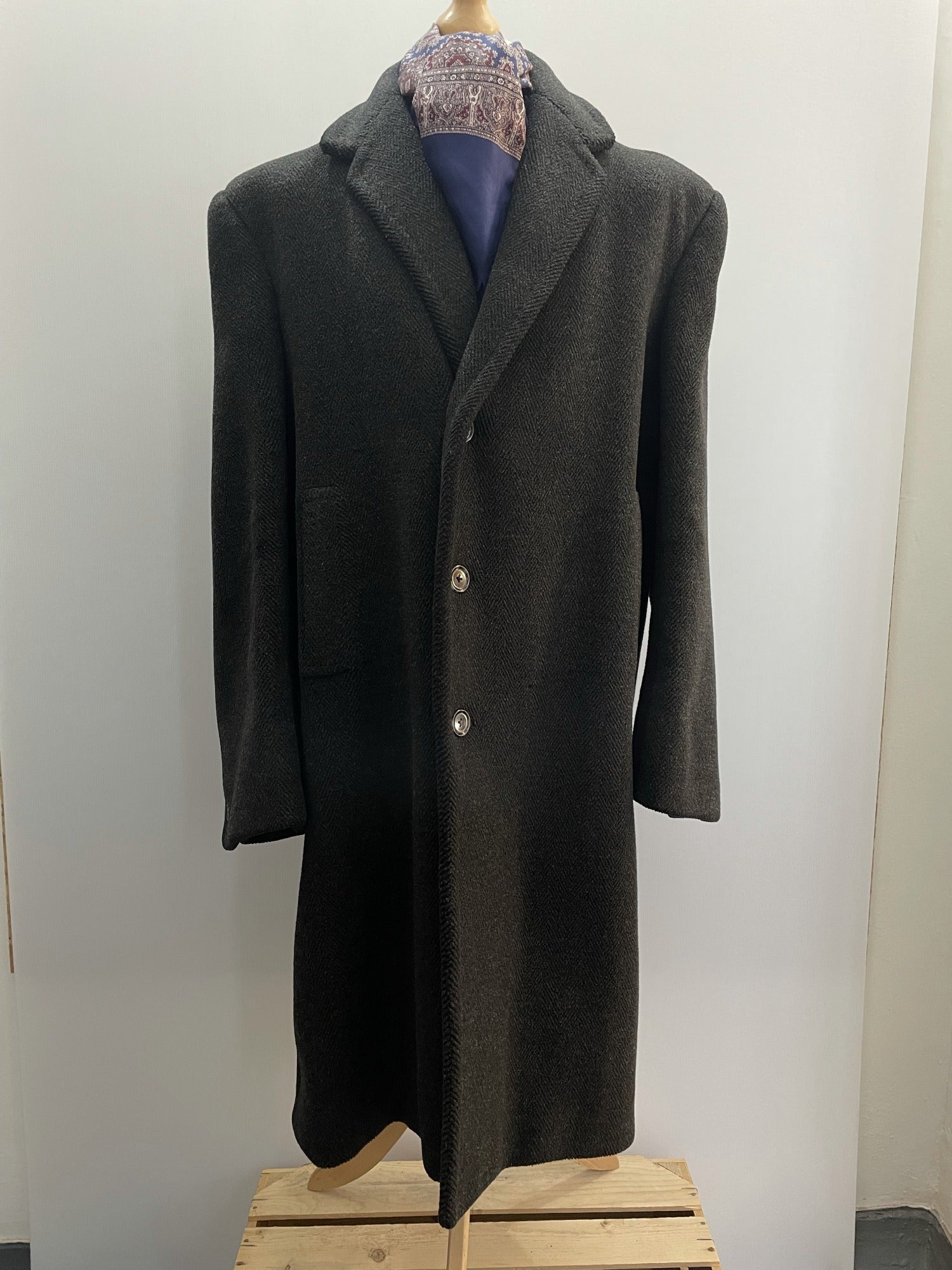 Mens 1950s Grey Herringbone Single Breasted Genuine Crombie Coat Siz UrbanVillageVintage