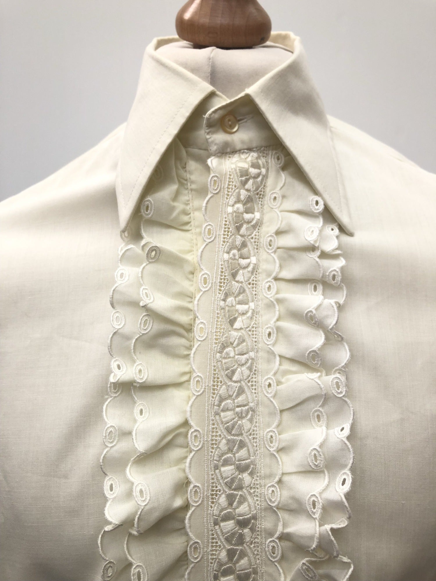 1970s Ruffle Tuxedo Shirt by Rael Brook of England Size XL XL