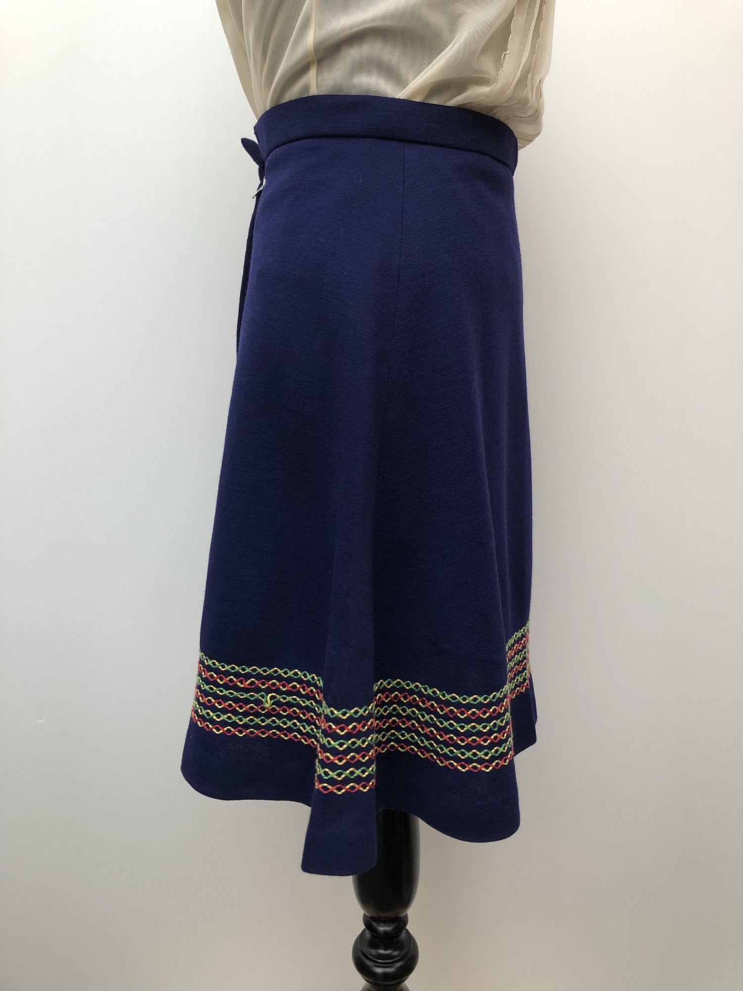 womens  vintage  Urban Village Vintage  urban village  stitch detailing  Skirts  skirt  high waisted  Embroidered  blue  8  70s  1970s