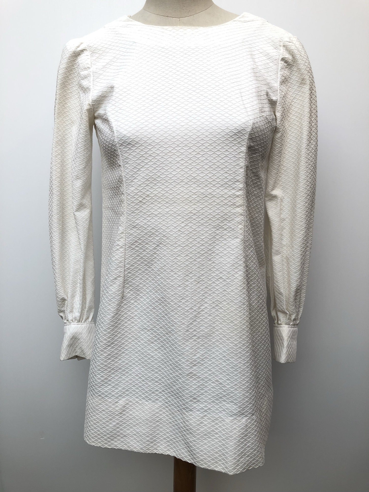 womens  white  vintage  Urban Village Vintage  urban village  mini dress  mini  long sleeves  long sleeve  dress  60s  6  1960s