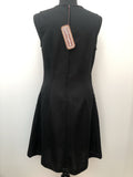womens  vintage  v neck  Urban Village Vintage  urban village  slip on  pocket detail  mini dress  dress  black  8  70s  1970s