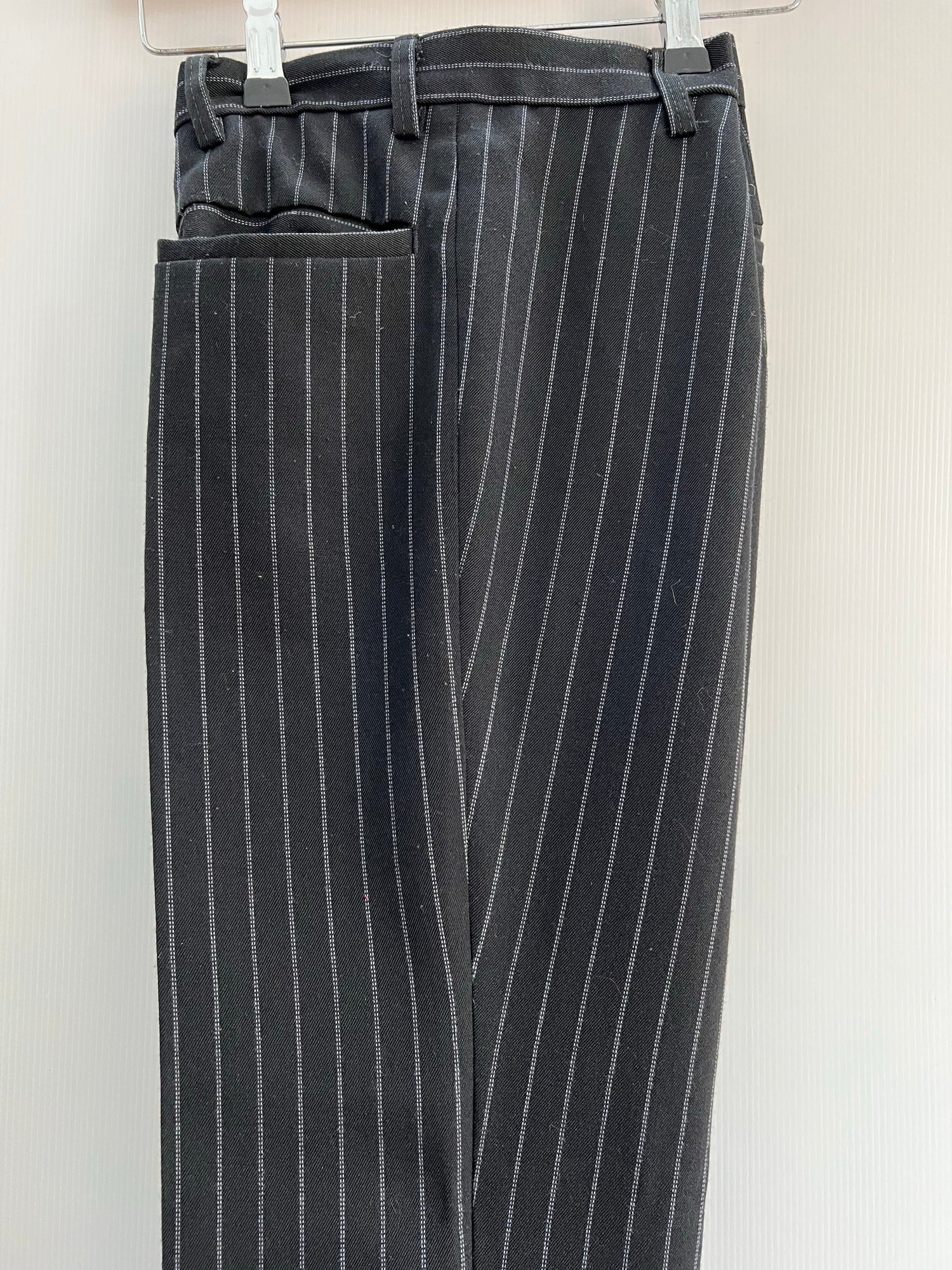 W32  vintage  Urban Village Vintage  trousers  stripe  pleat leg  pleat front  pinstripe  mens  L32  flares  flared leg  check  black  70s  70  1970s