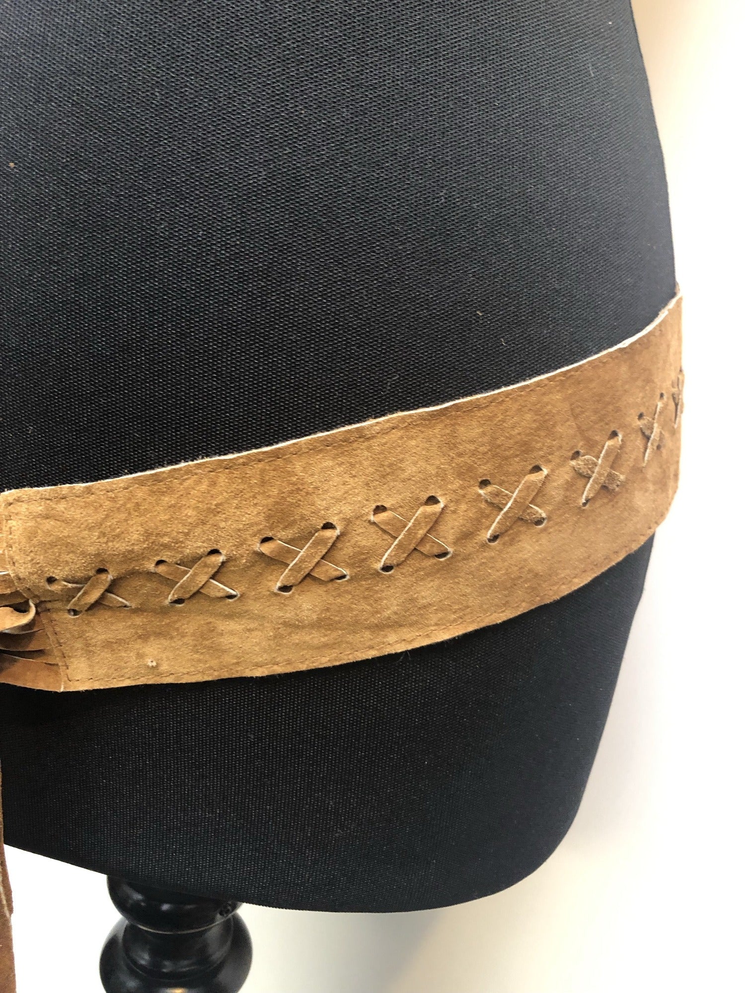 Woven  vintage  Urban Village Vintage  urban village  suede etching  One Size  mens  leather trim  leather braiding  Leather  fringed  brown  braiding  belted  belt  accesories  60s  60  1960s  1960