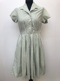 1950s Square Print Dress in Green and White - Size 10