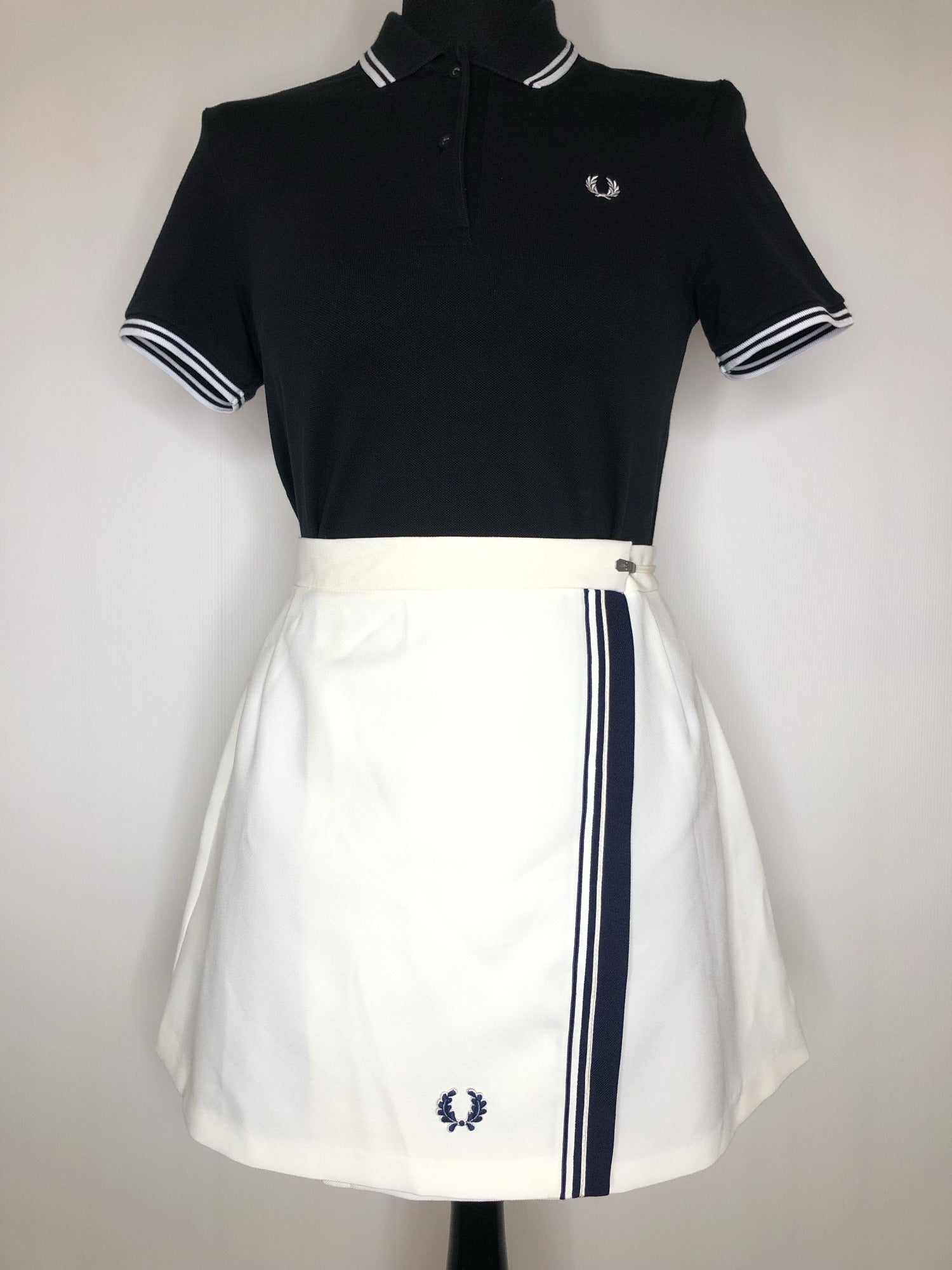 1960s Fred Perry Tennis Skirt in White Size UK 6 8 Urban