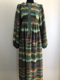 womens  vintage  Urban Village Vintage  print dress  print  multi  maxi dress  long sleeve  green  dress  button front  balloon sleeves  balloon sleeve  70s  1970s  10