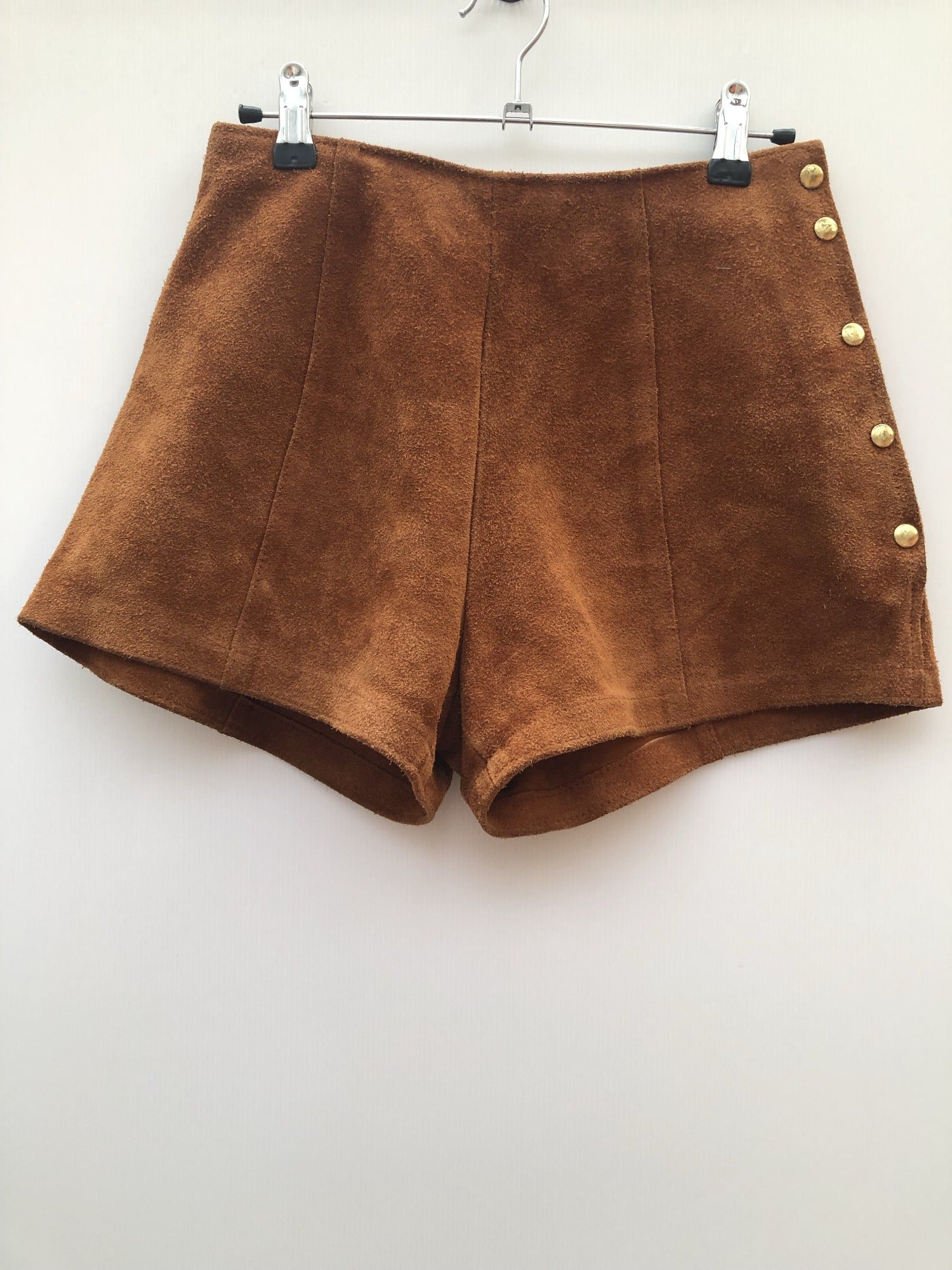 womens  vintage  Urban Village Vintage  urban village  summer  suede shorts  Suede  shorts  pockets  pattern  brown  8  60s  1960s