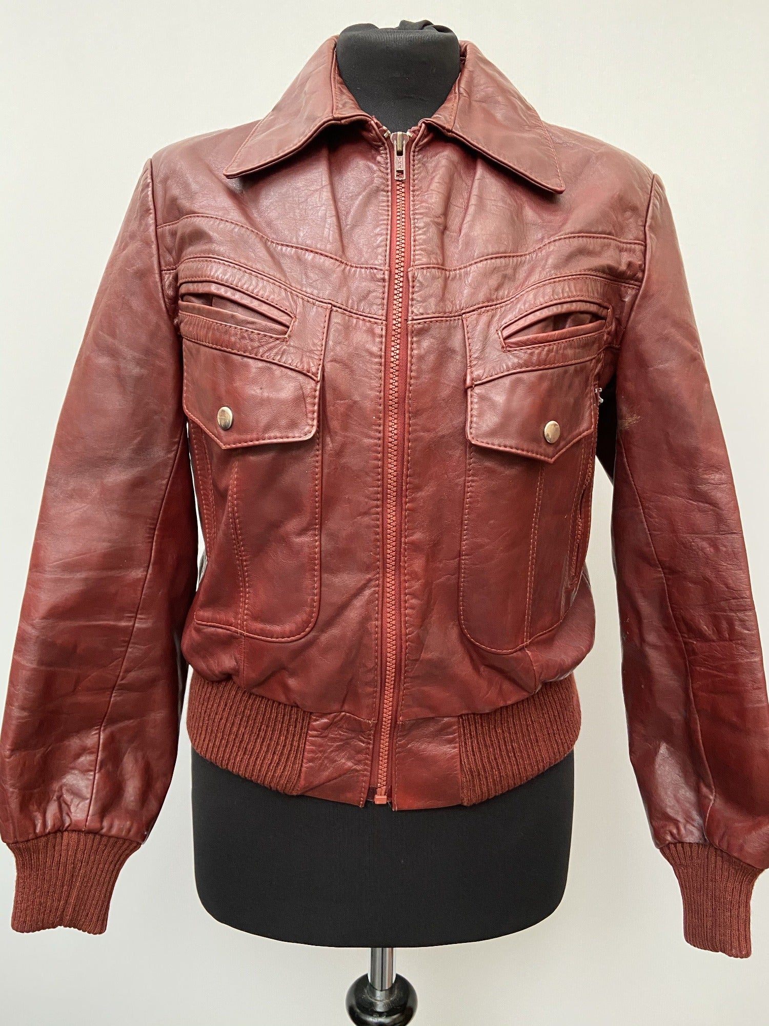 womens  vintage  village  urban  retro  red  leather  Jacket  fur lining  chevron  burgundy  bomber  70s  1970s