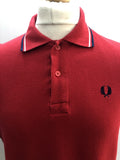 winter  vintage  Urban Village Vintage  urban village  short sleeved  short sleeve  Red  MOD  mens  M  Logo design  logo  Fred Perry  fred  embroidered logo  cotton pique  Cotton  button