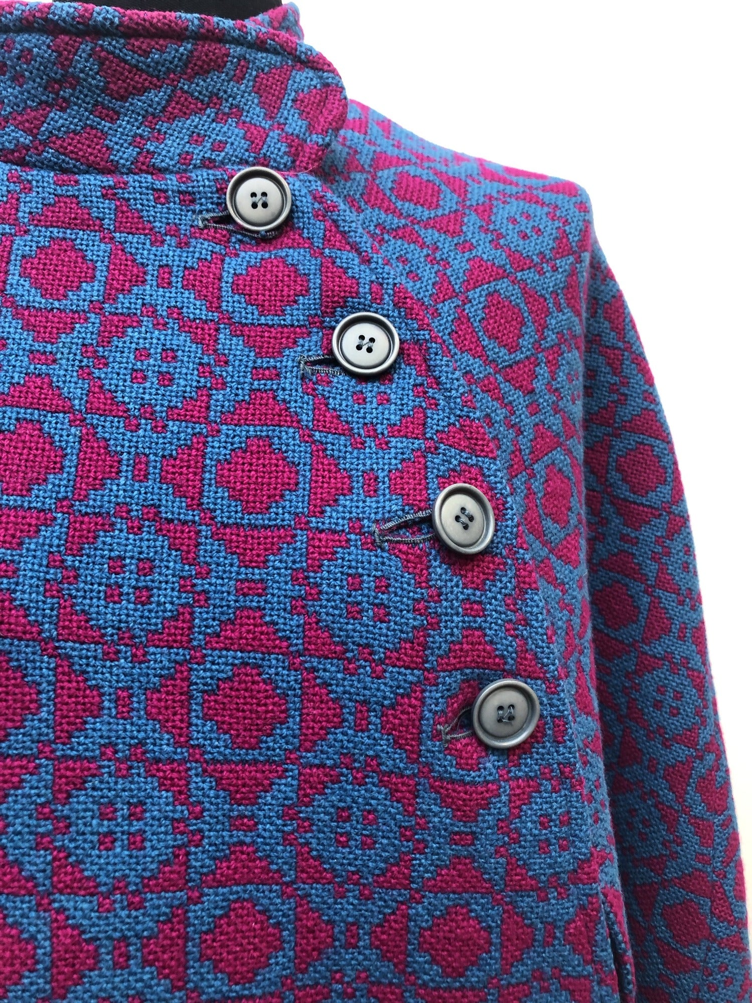 womens  Welsh Woollens  welsh wool  welsh  vintage  Turquoise  turqoise  tapestry  S  pink  multi  MOD  Celtique  cape  60s  1960s