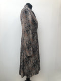 zip  womens  vintage  V-Neck  Urban Village Vintage  urban village  printed dress  multi  long sleeve  lightweight  dress  black  back zip  60s  1960s  10