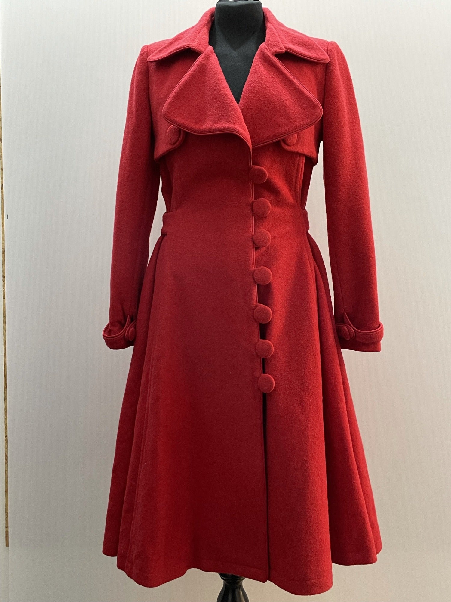 coat  wool coat  wool  vintage coat  vintage  retro  red  princess coat  princess  fitted coat  fit and flare  festive  christmas  8  70s  1970s